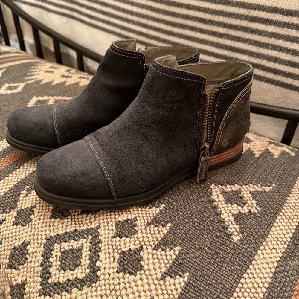Sorel Black Suede Ankle Boots